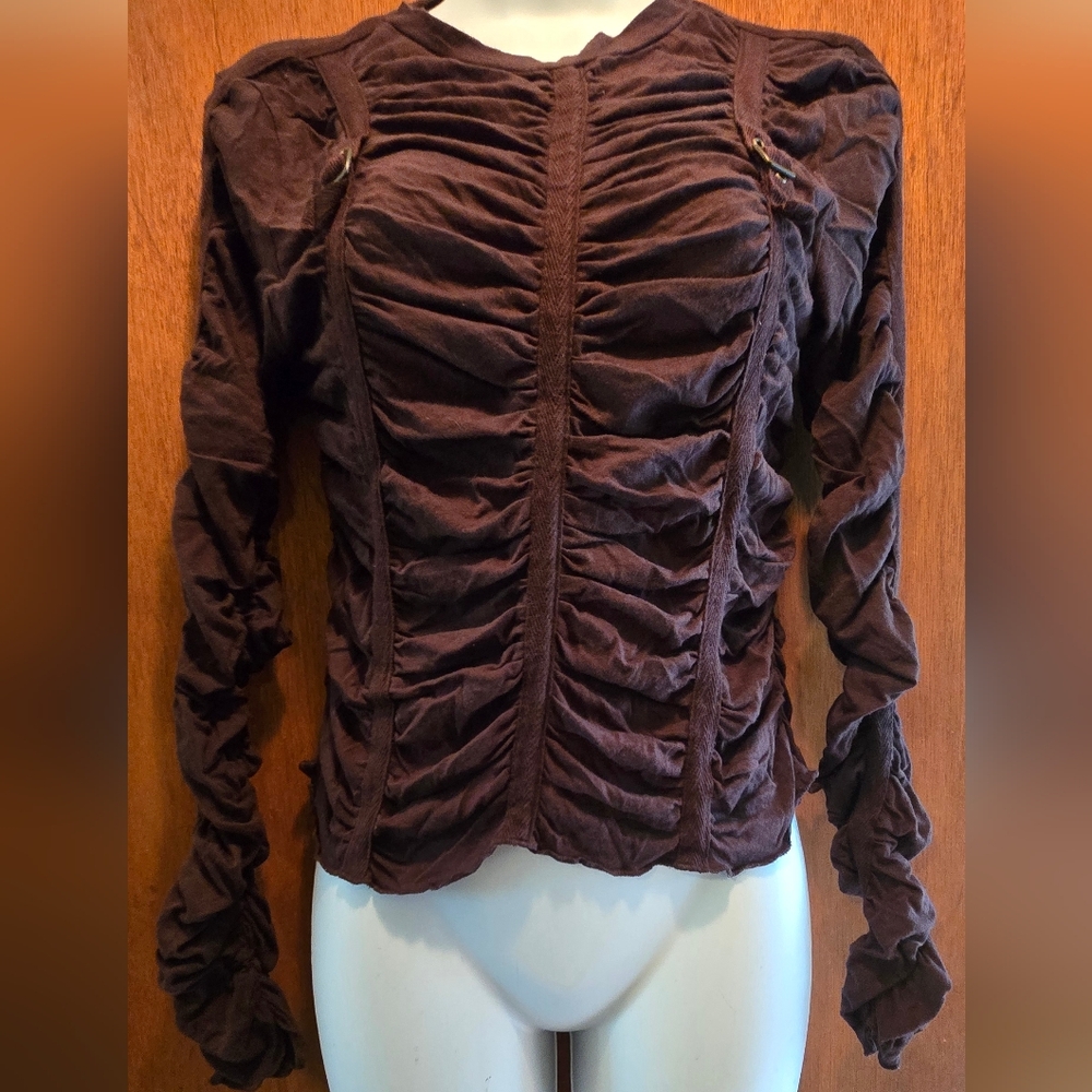 Moda International RARE Textured Ruched Chocolate Top SzM - Picture 2 of 8